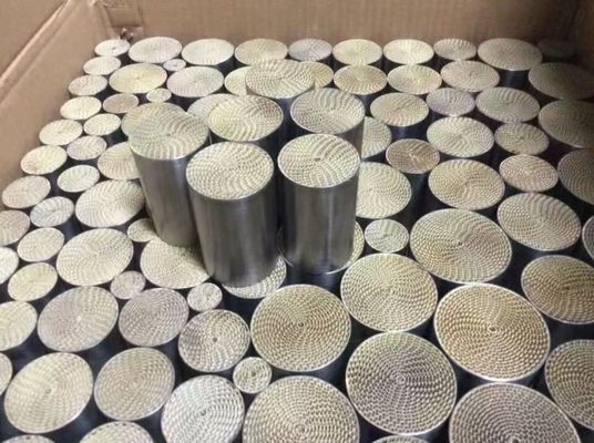 kupować Wysoce obciążony katalizator trójstronny katalizator z normą rozładowania Euro III i kordierytem + materiałem SUS409 produkcja online