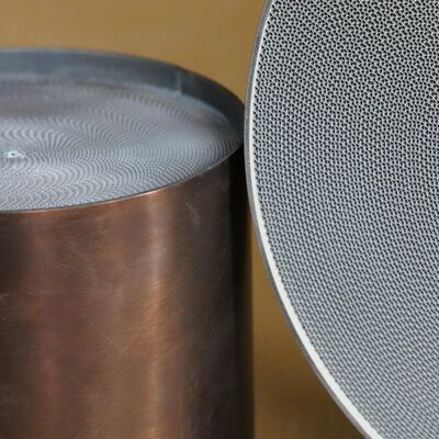 kupować Lekkie rdzeń stopu i metalowy podłoże odporne na uderzenia fizyczne z ultra niskim przeciwciśnieniem do kontroli emisji produkcja online
