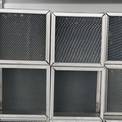 kupować Odporny na korozję i geometria kwadratowa metalowy podłoże do oczyszczania spalin morskich produkcja online