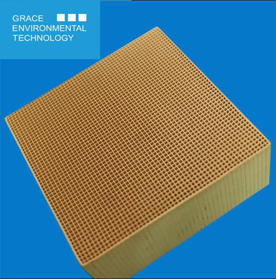 kupować Tio2 SCR Denox Catalyst 300 Cpsi Oczyszczanie gazów spalinowych w koksowniach w koksowni produkcja online