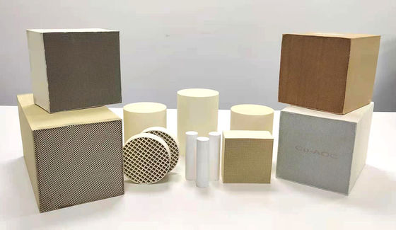 kupować Katalizator do usuwania lotnych związków organicznych w niskiej temperaturze 400 cpsi Stacjonarny produkt petrochemiczny produkcja online