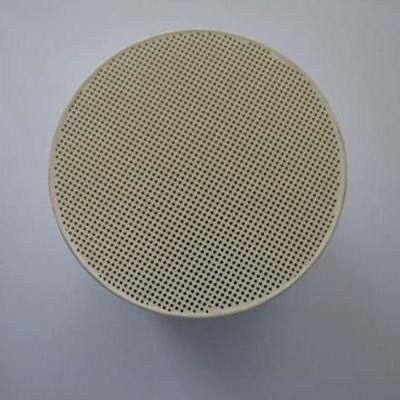 kupować Cordierite Ceramic Catalyst Carrier Struktura plastra miodu Katalizator wydechowy samochodu produkcja online