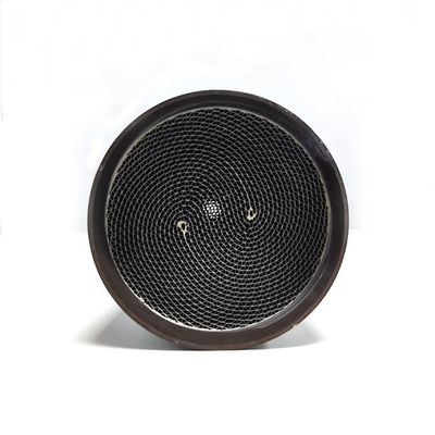 kupować Trójdrożny katalizator z zakresem temperatur 300–800°C, roczną gwarancją i wydajnością katalizatora do 99% produkcja online